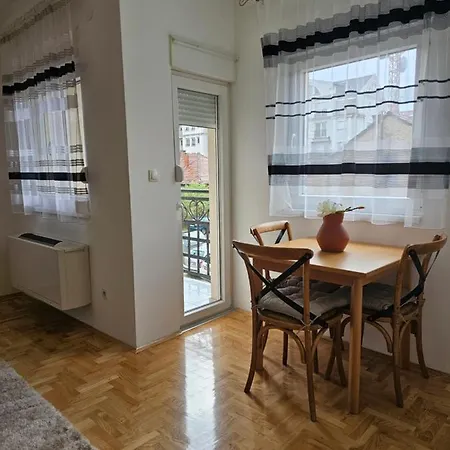 Apartment Dimos