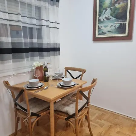 Dimos Lejlighed Bijeljina